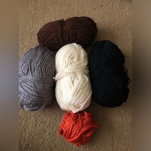 Bundle Of Red Heart Acrylic Yarn Black Cream Brown Pewter Orange Size 4 Mediun